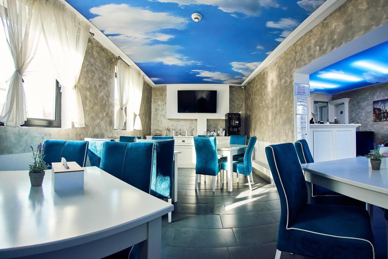 Boutique Hotel Casa Medievala คูร์ตา เด อาร์เจช ภายนอก รูปภาพ