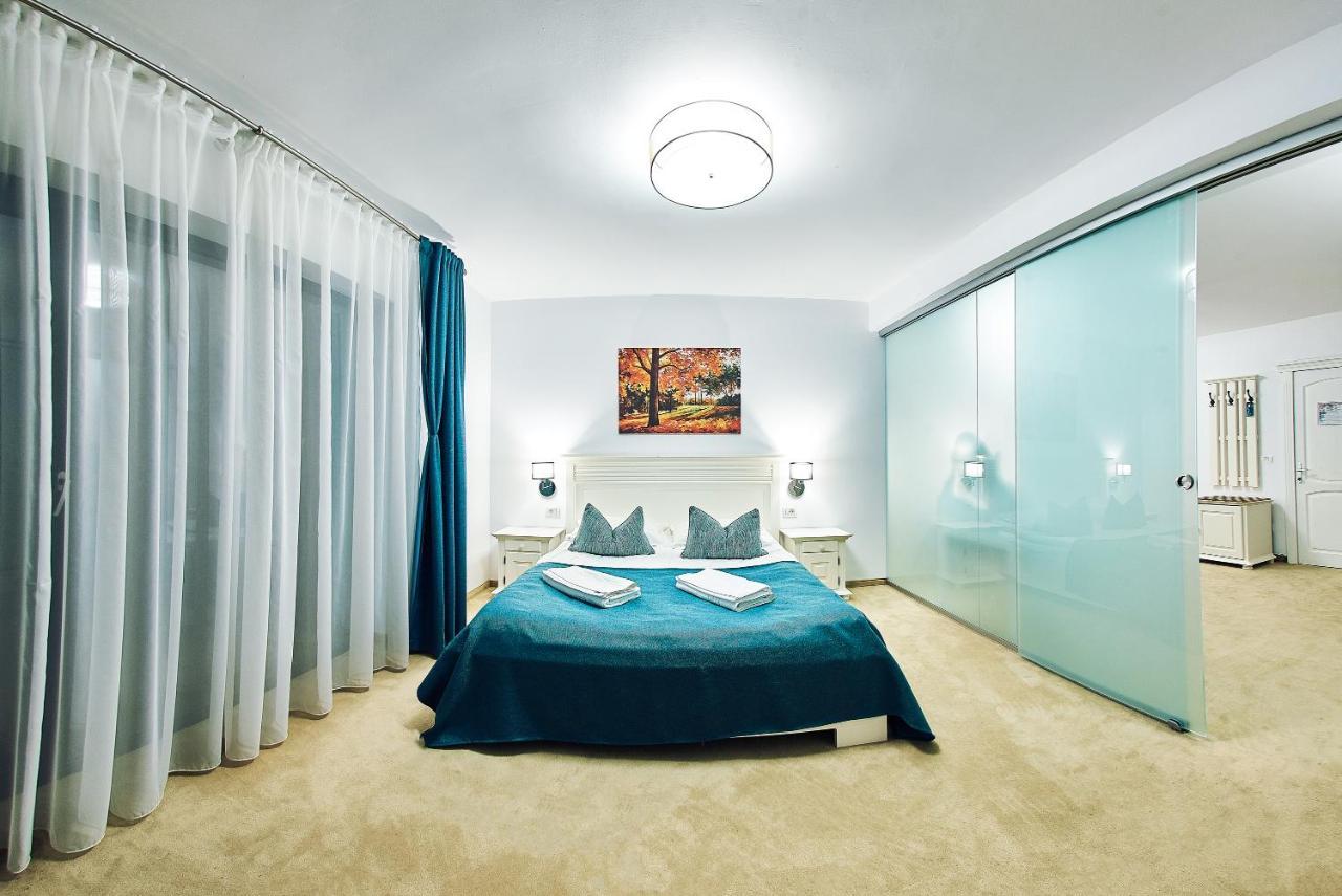 Boutique Hotel Casa Medievala คูร์ตา เด อาร์เจช ภายนอก รูปภาพ