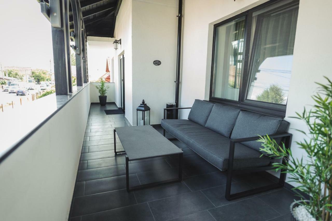 Boutique Hotel Casa Medievala คูร์ตา เด อาร์เจช ภายนอก รูปภาพ